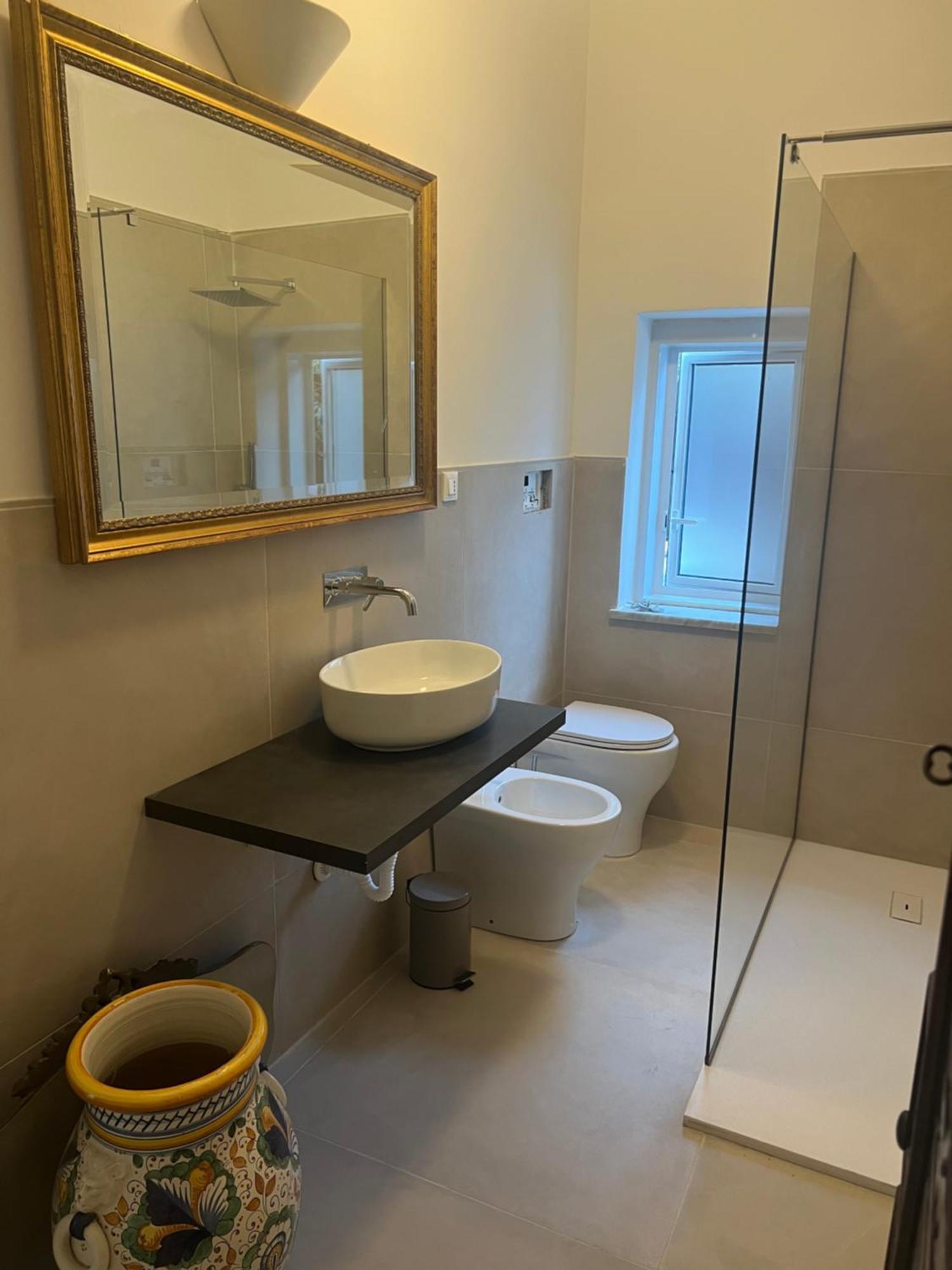 Domus Orestea Luxury Suites ปาแลร์โม ภายนอก รูปภาพ