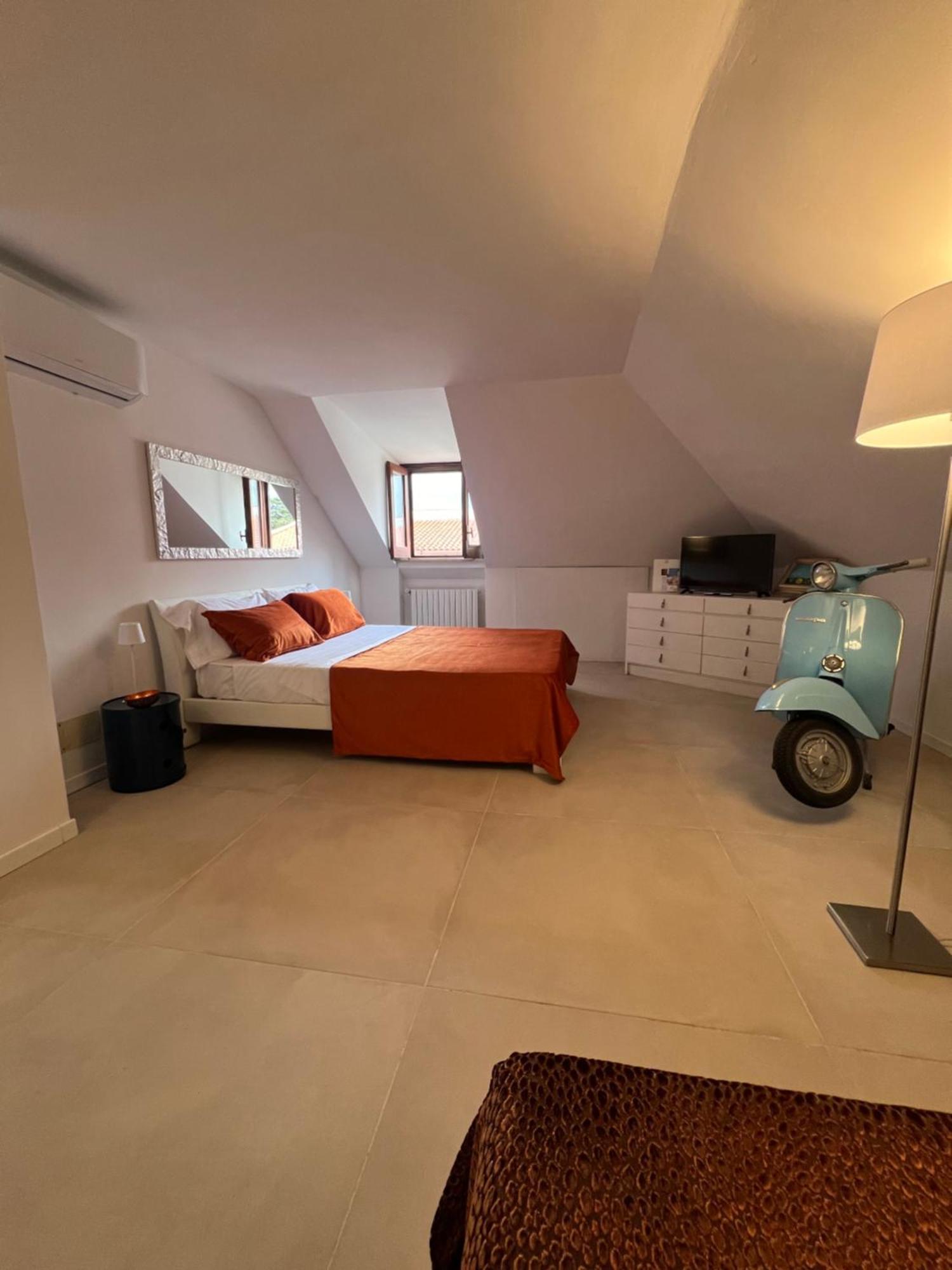 Domus Orestea Luxury Suites ปาแลร์โม ภายนอก รูปภาพ